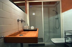 Apartment, 2 Schlafzimmer, Raucher, Terrasse | Badezimmer | Bidet