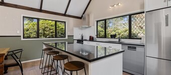 River Road Spa Lodge - Broadlands Forest