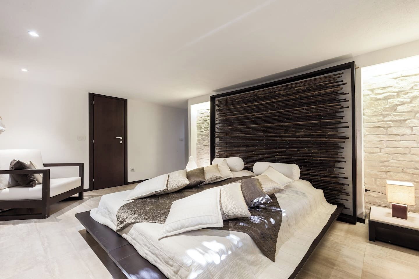 Condo, 3 Bedrooms, Smoking, Balcony | 3 bedrooms