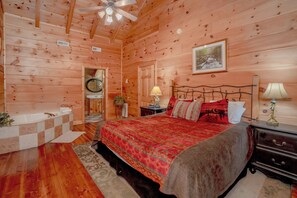 4 室のベッドルーム、アイロン / アイロン台、WiFi (無料)、ベッドシーツ