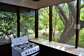 Cabin, 1 phòng ngủ, hút thuốc, sân hiên | Nội thất
