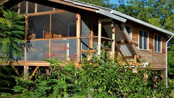 House, 2 Bedrooms, Smoking, Balcony | Property entrance