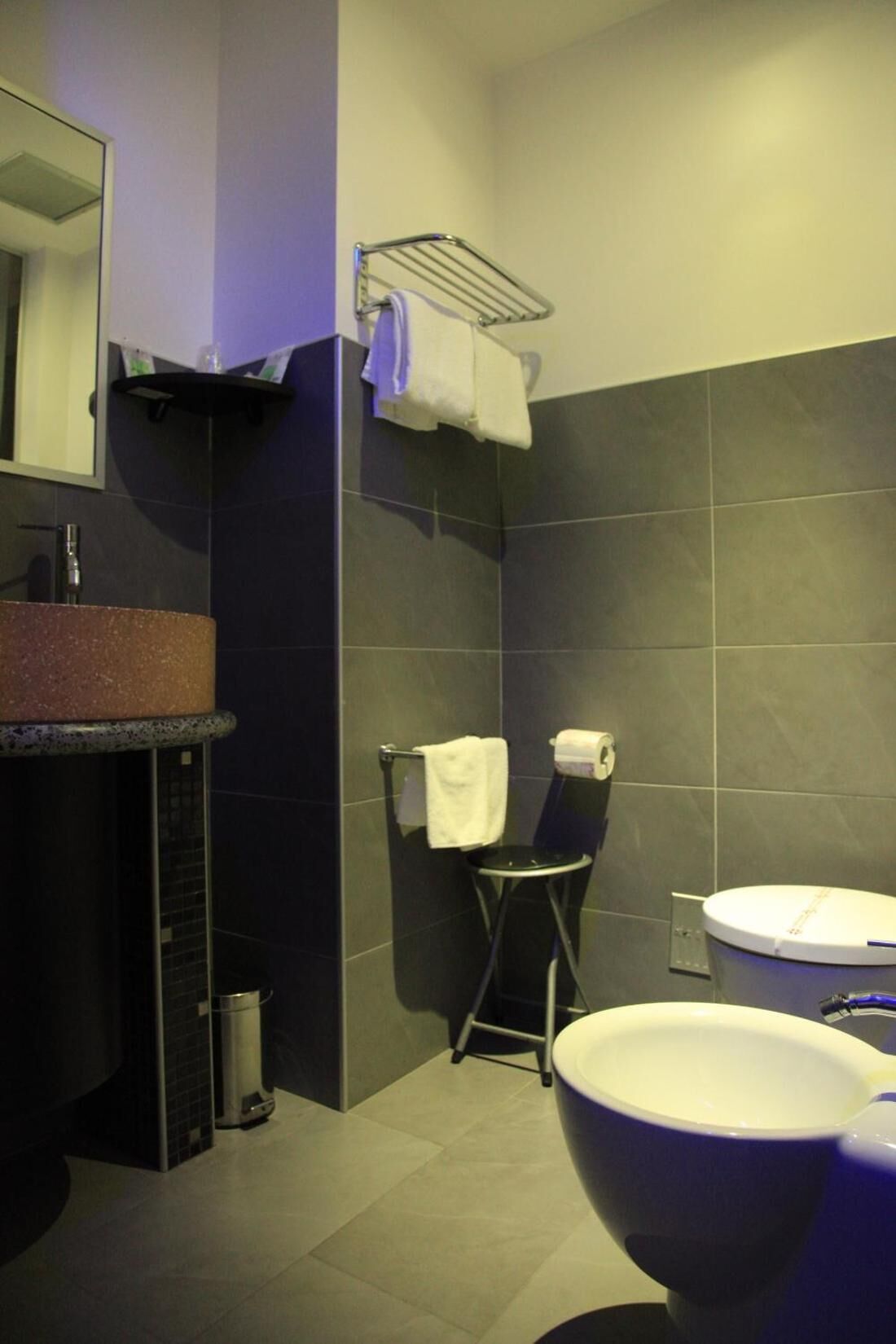 Kamer, 1 slaapkamer, balkon | Badkamervoorzieningen | Gratis toiletartikelen