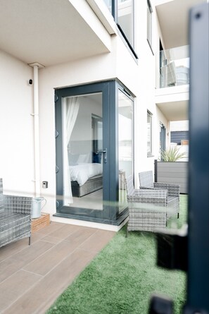 Apartamento, 2 quartos, varanda, vista para o jardim | Área da propriedade