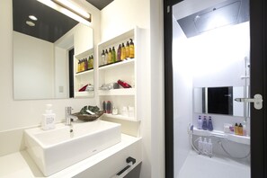 Habitación estándar doble, fumadores | Lavabo del cuarto de baño