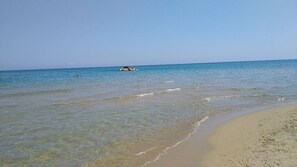 Beach - 6-bed Room for Rent With Private Bathroom - Molise (Montenero di Bisaccia)