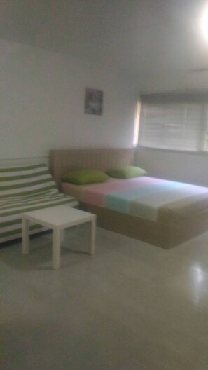 Room, 2 Bedrooms, City View