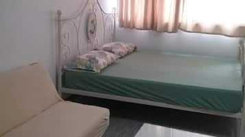 1 bedroom, WiFi, bed sheets