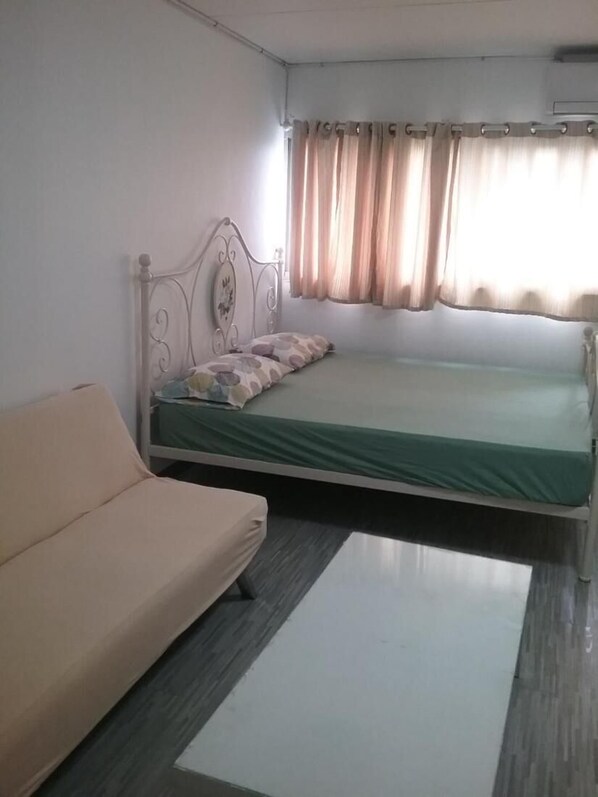 Unclassified image, 1 of 7, button - Room-thailand Taxi&apartment Hostel (Pak Kret)