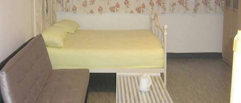 1 bedroom