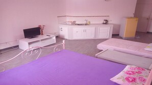 Room, 1 Bedroom, City View | 1 bedroom - Room-impact Don Mueang Bangkok Guest Hou (Pak Kret)