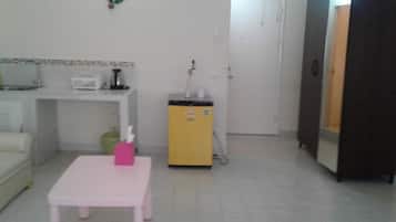Zimmer, 1 Schlafzimmer | Wohnzimmer | Fernseher