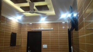 Apartment, 1 Bedroom, Smoking, Balcony | Bathroom - Posh, Nice Foreigner Area Lajpat Ngar Luxury Room (New Delhi)