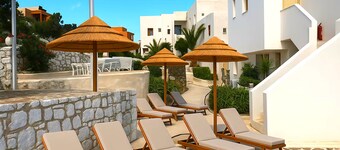 Private Villa Full View for up to 10 Vacationers