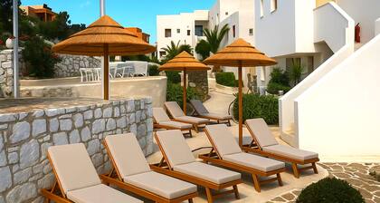 Private Villa Full View for up to 10 Vacationers