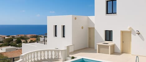 Appartement, 2 chambres, fumeur, balcon | Piscine | Piscine extérieure
