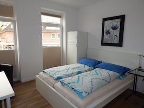 Minibar, iron/ironing board, cots/infant beds, free WiFi