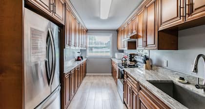 A Large Tropical 7 Bedroom Estate by RedAwning