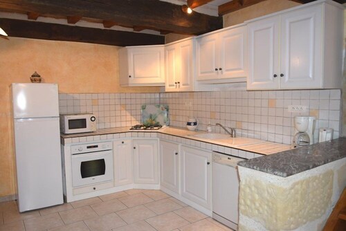 Gîte avec piscine - Lac de pêche - 8 personnes