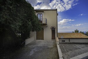 Esterni