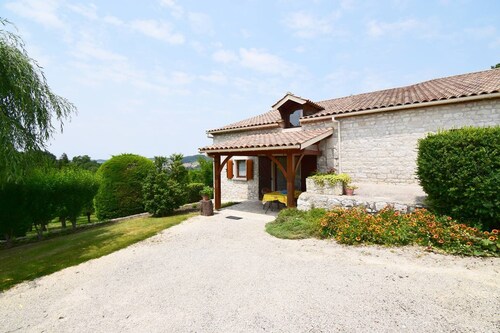 Gîte Pouchalou à Tournon d'Agenais, grand parc