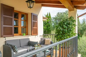 Property grounds - CA NA ROSA (DE SELVA) - Apartment with private pool and garden near the mountains. Free Wi (Selva)