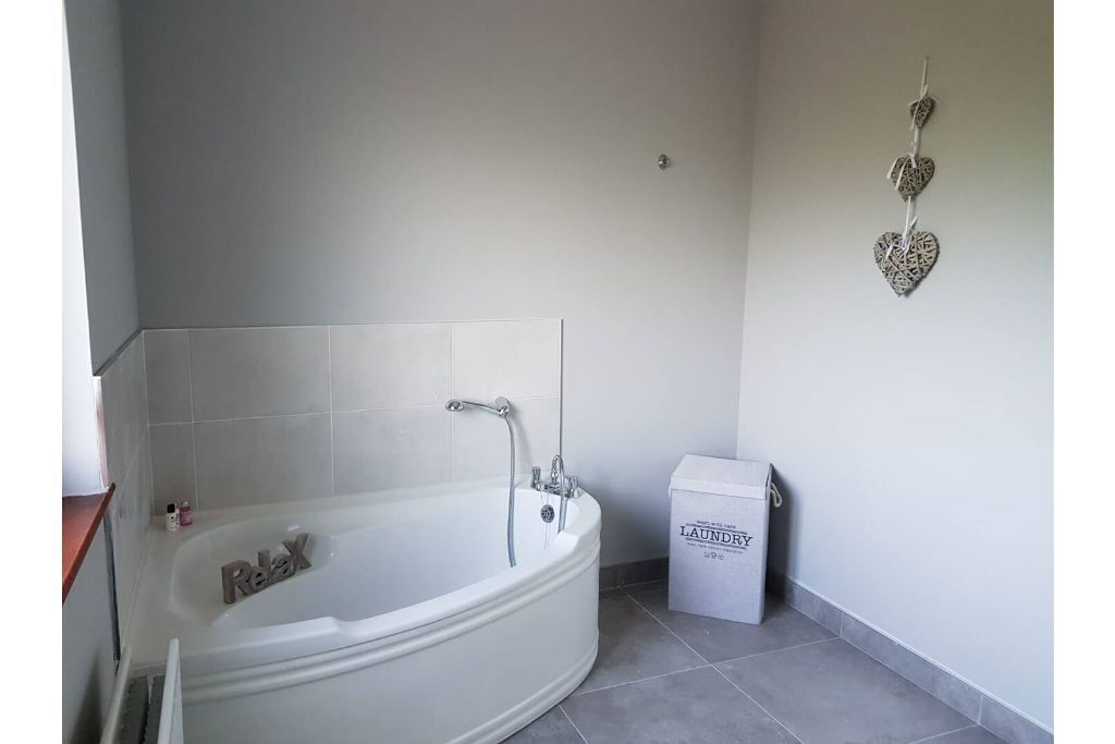 BARR AN CHNOIC HOLIDAY 