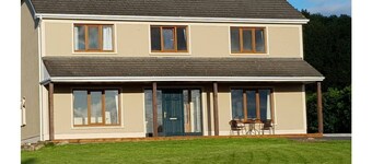 BARR AN CHNOIC HOLIDAY 