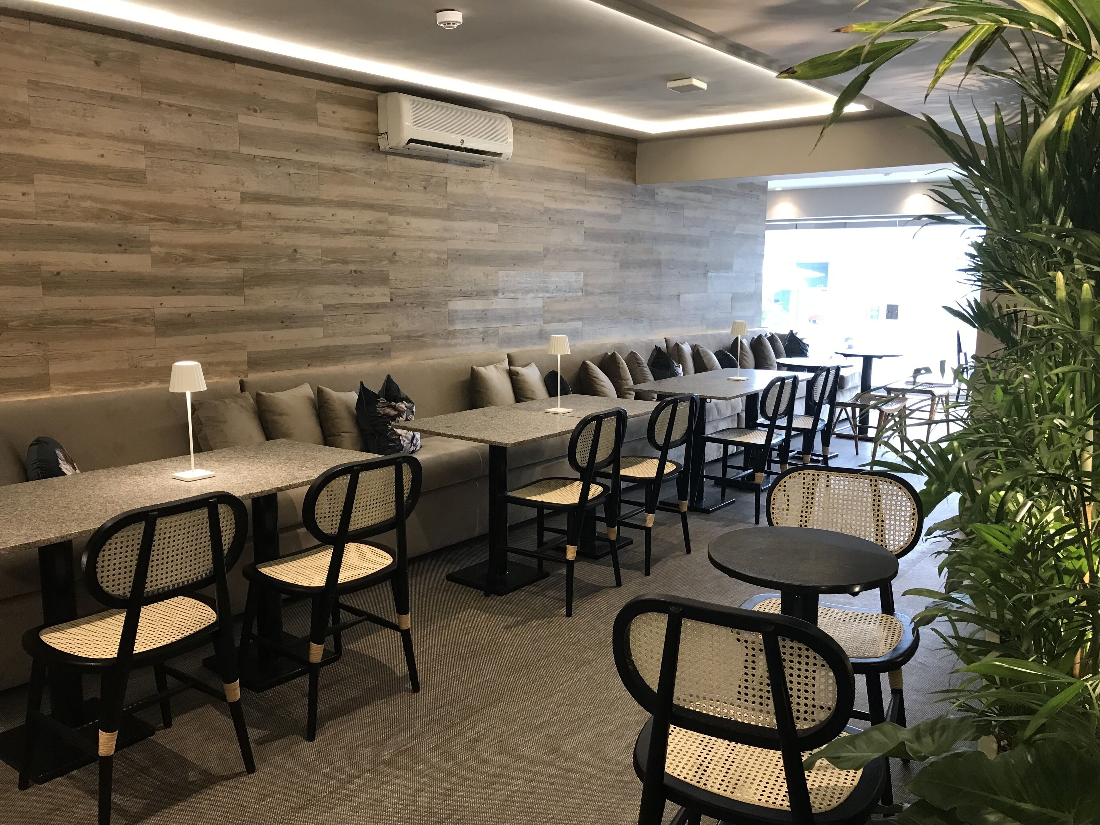 Daily cooked-to-order breakfast for a fee