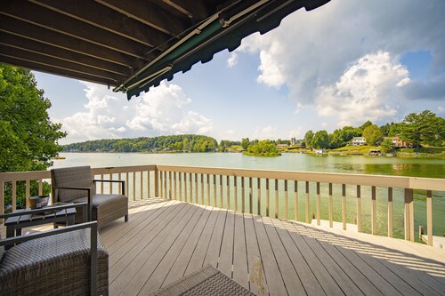 Immaculate & Spacious Lakefront Home / Intsa: griffinslanding_x_findley_lake