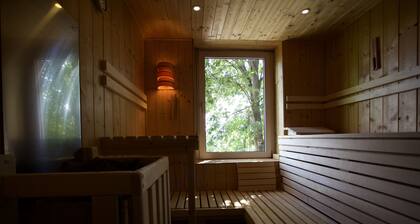 Kleine Kirche mit Meditationsraum und Natur pur (haustierfreundlich)