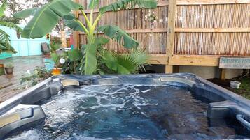 Idromassaggio all'aperto