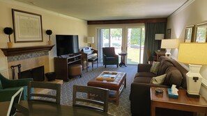 Smart TV, fireplace, Hulu, DVD player