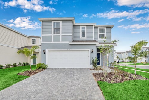EV_1806 - 7 Bed 5.5 Bath Villa with Screened-In Pool with Spillover Spa, Custom
