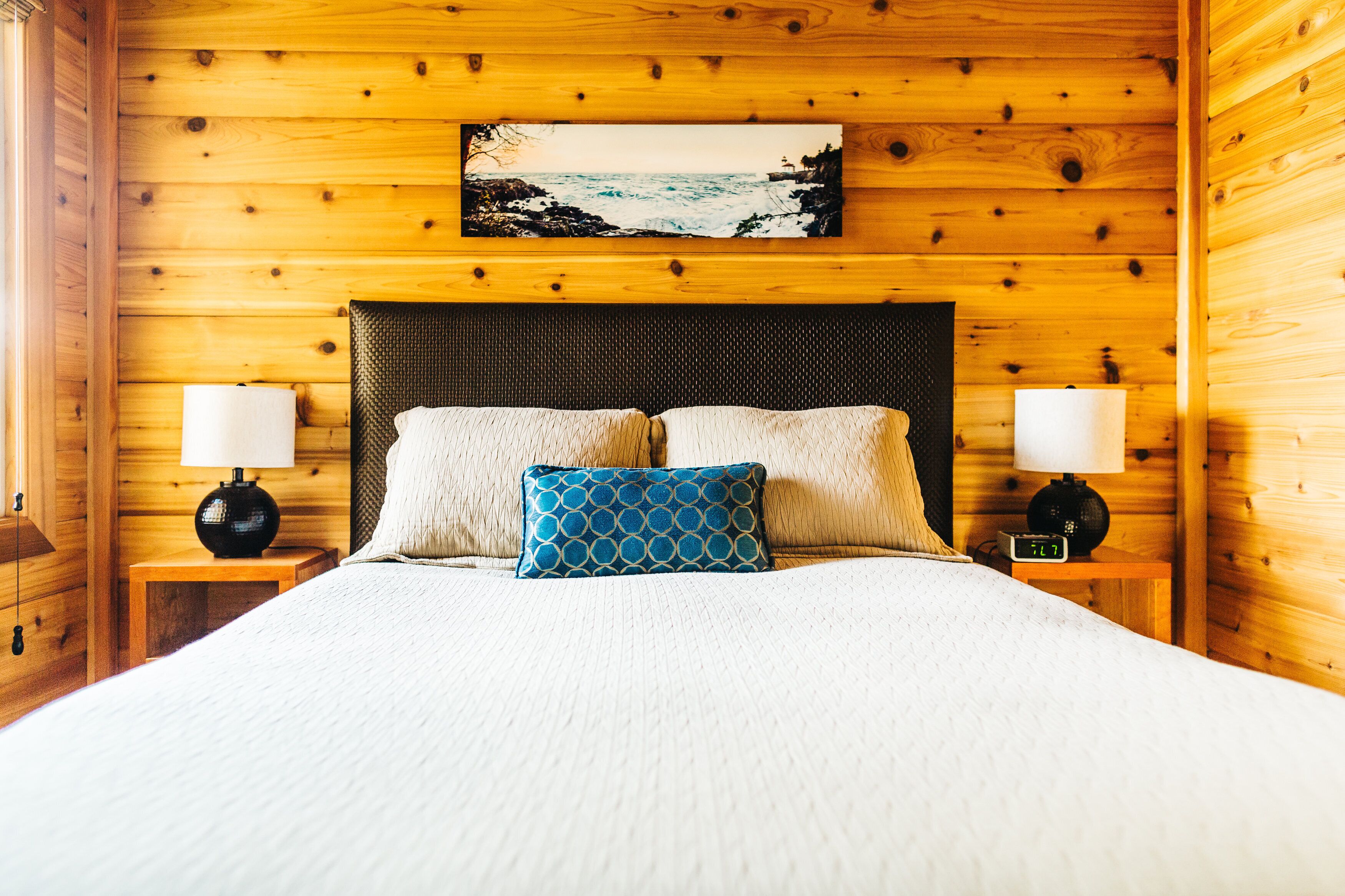 Snug Harbor Resort and Marina - Two Bedroom Water View Cabin, Queen Beds