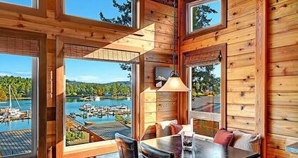 Snug Harbor Resort and Marina - Two Bedroom Water View Queen & Twin Beds