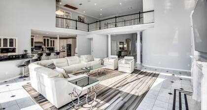 7600 Square Foot Grand Estate.