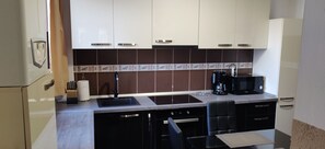 Four, lave-vaisselle