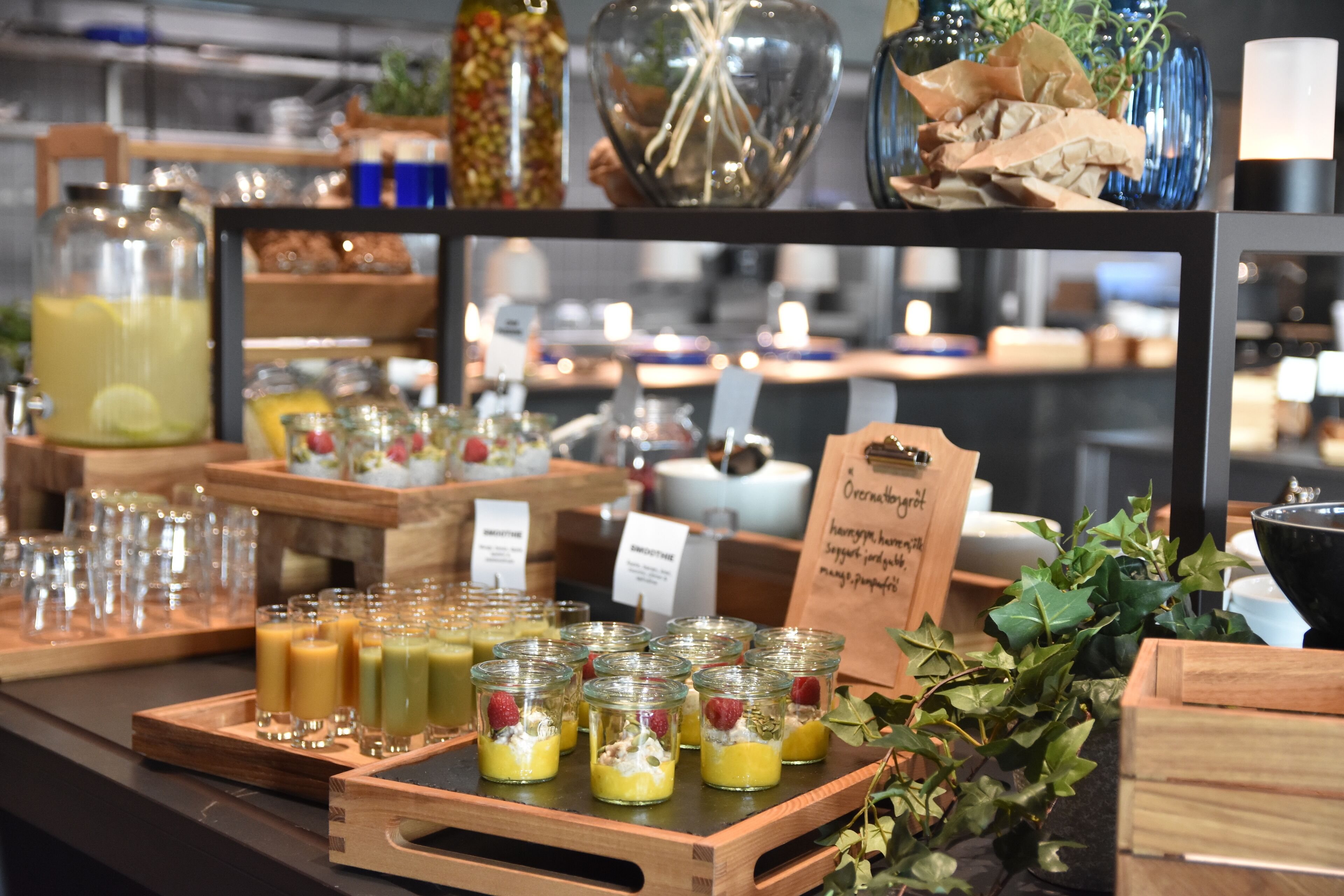 free daily self-service breakfast