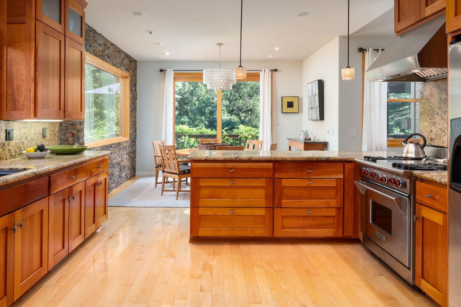 Private Country Sanctuary with a Pool