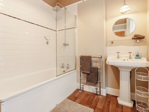 Towels - 1 bedroom accommodation in South Queensferry (South Queensferry)