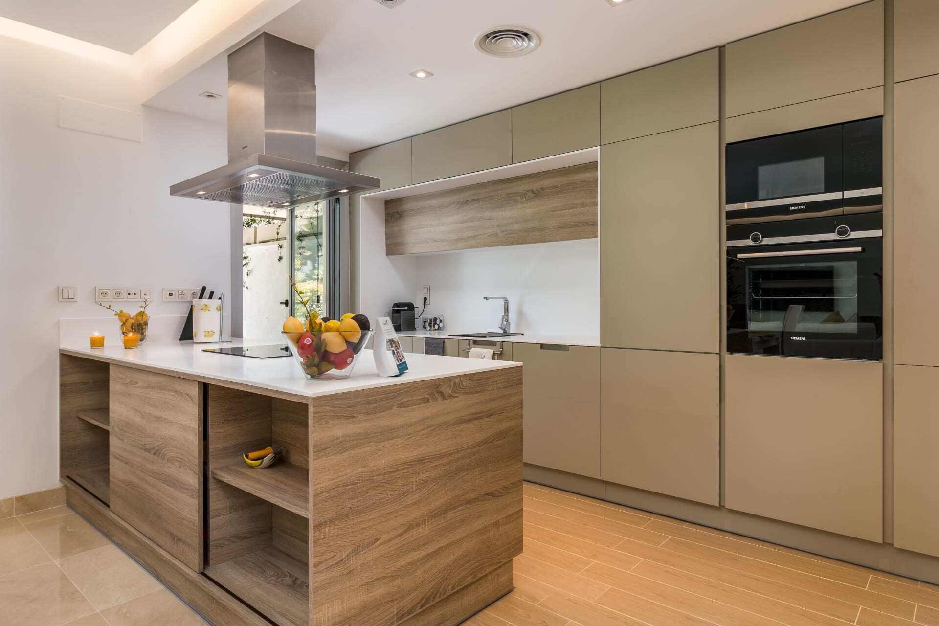 Royal Banus I - Three Bedroom Apartment, Sleeps 6