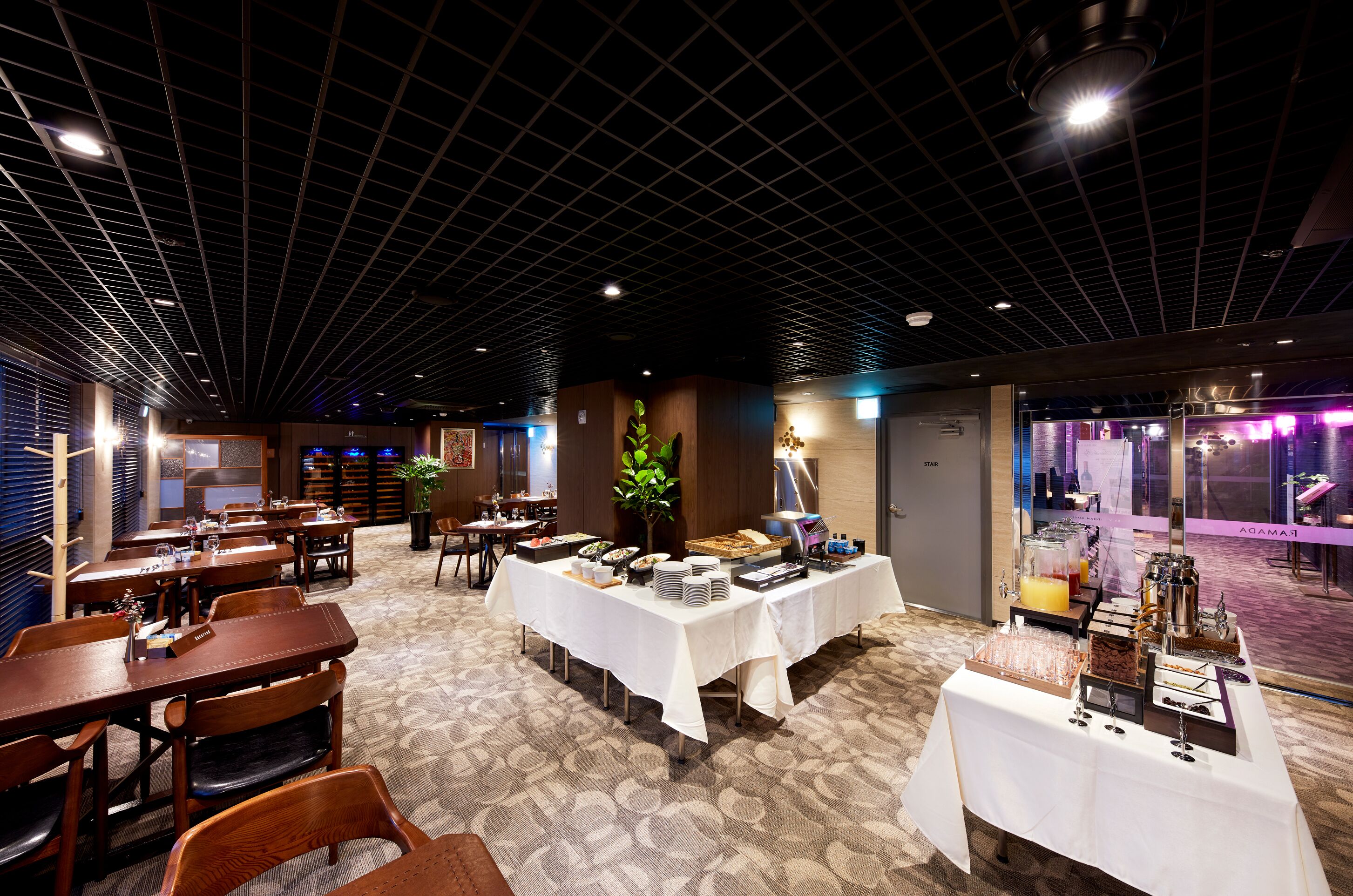 daily buffet breakfast (krw 22000 per person)