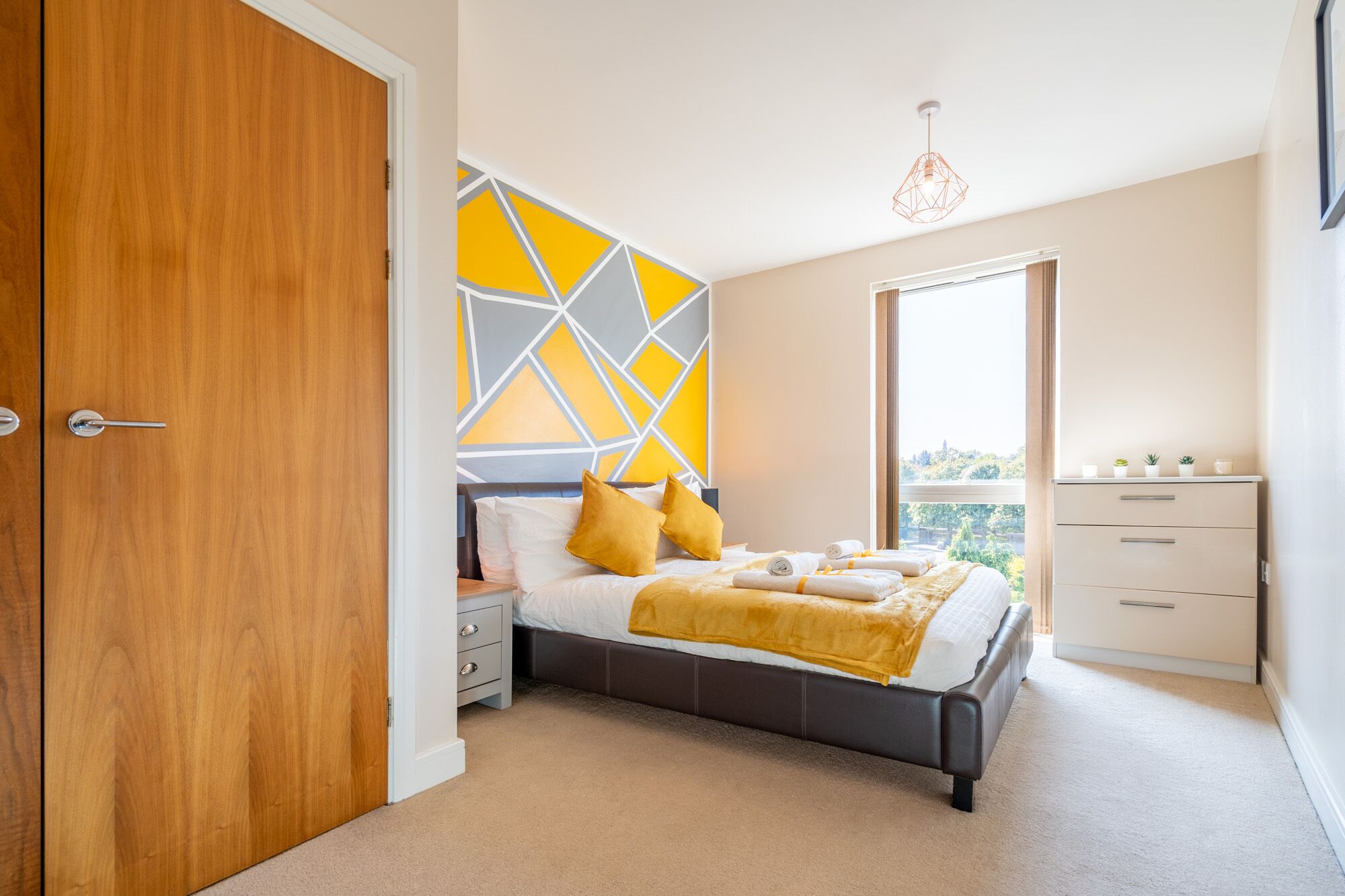 Luxurious, Spacious and Modern Living