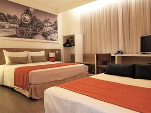 Minibar, in-room safe, desk, free WiFi - BG Hotel by Nobile (Bento Gonçalves)