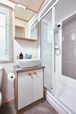 Mobile Home, Private Bathroom, Partial Sea View | Bathroom