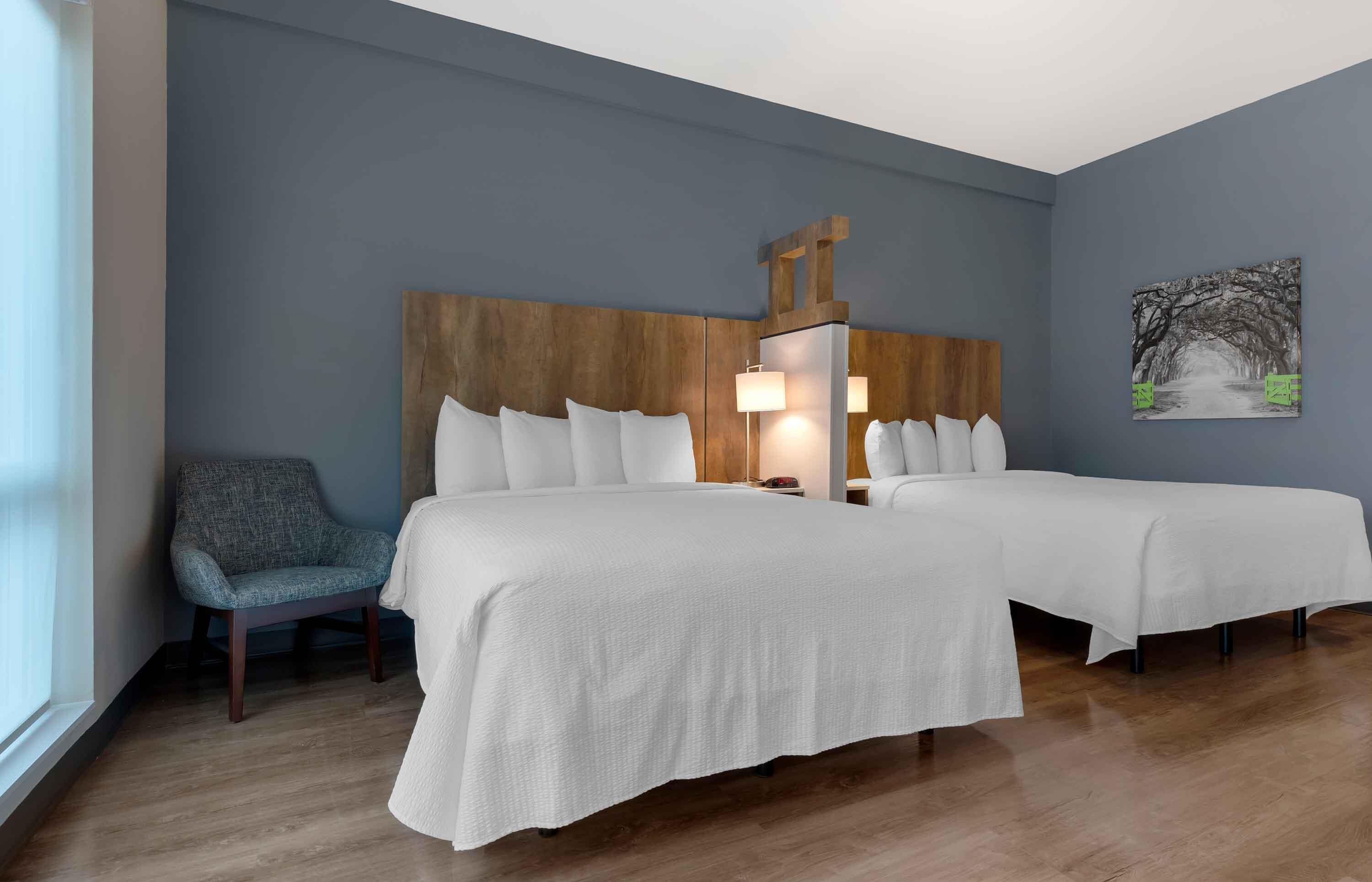 Estúdio premium, para não fumantes, geladeira e micro-ondas | Roupas de cama premium, escrivaninha, espaço de trabalho para notebook