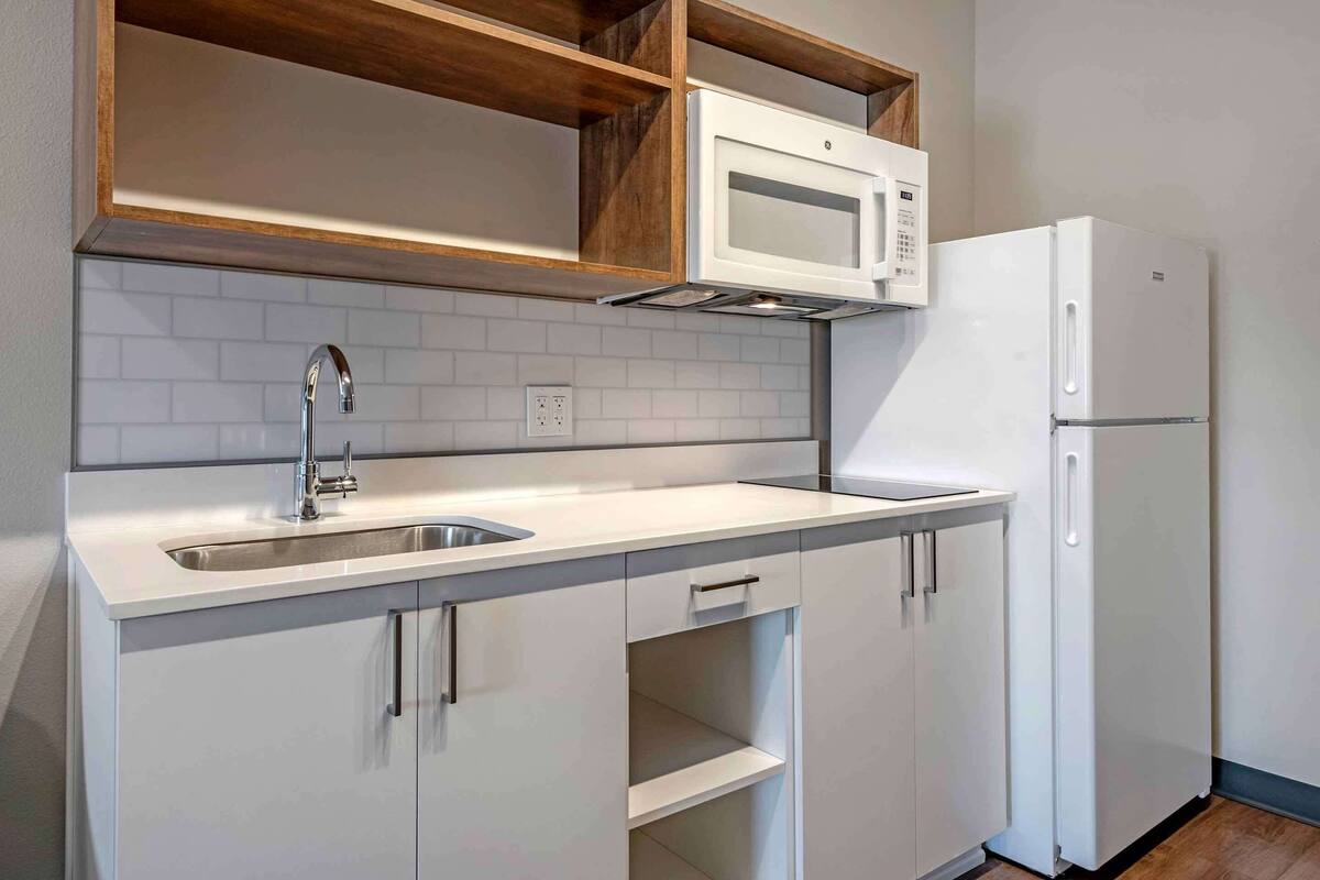 standard studio, non smoking, refrigerator & microwave | premium bedding, desk, laptop workspace, iron/ironing board