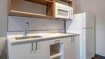 Standard Studio, Non Smoking, Refrigerator & Microwave