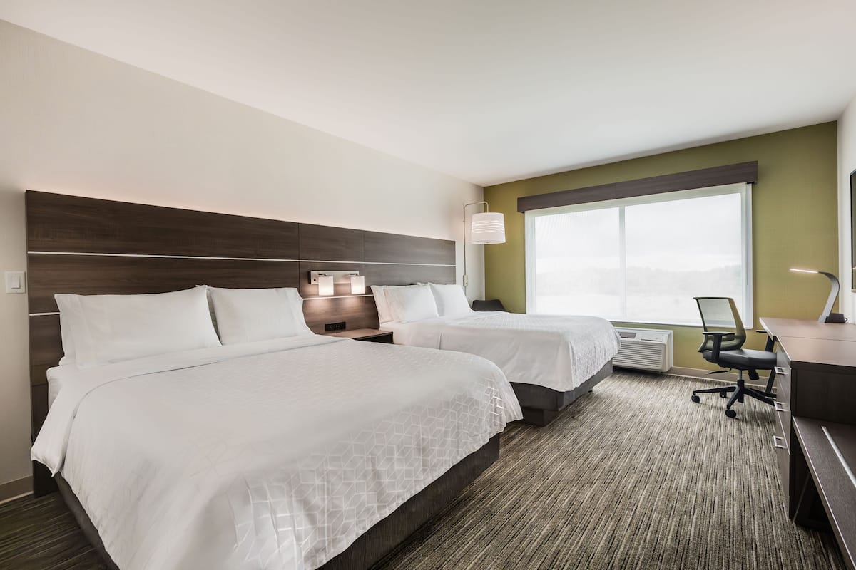 In-room safe, desk, laptop workspace, iron/ironing board